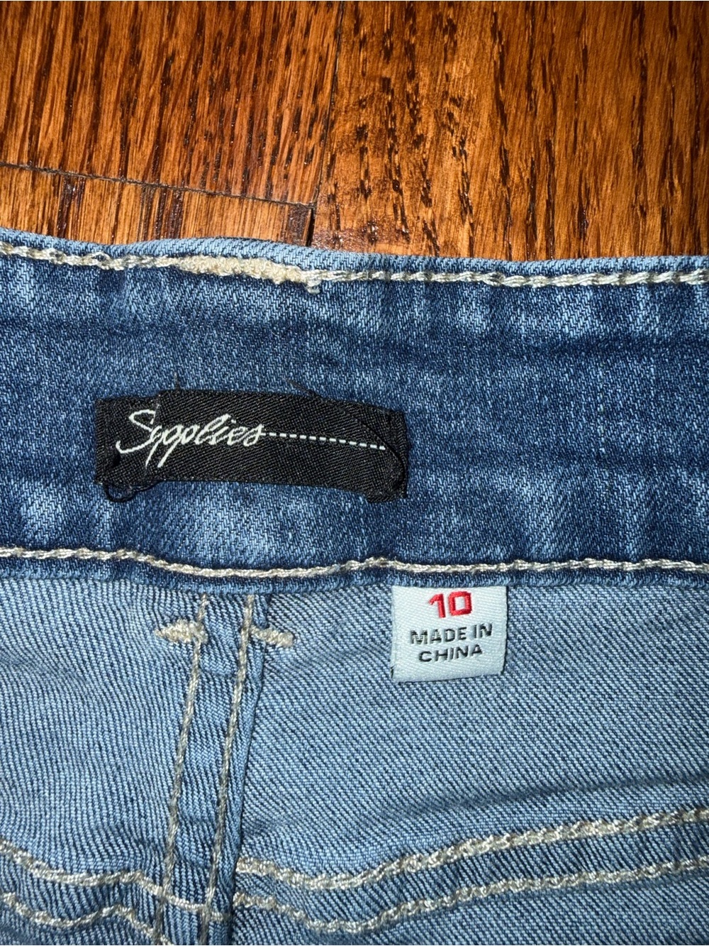 Women's Mid-Rise Blue Denim Jean Shorts with Front Patch Pockets - Picture 2 of 5